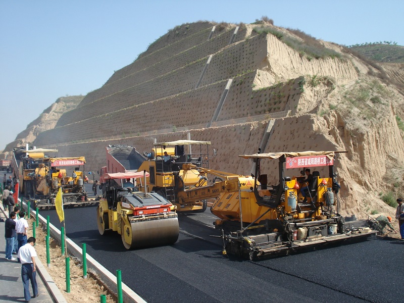 1728897513162082.jpg 6青銀線吳堡至子洲高速施工現(xiàn)場_proc.jpg